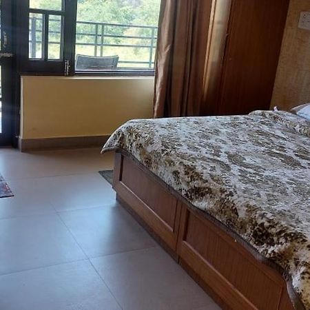 Hotel Saint Palampur Bagian luar foto